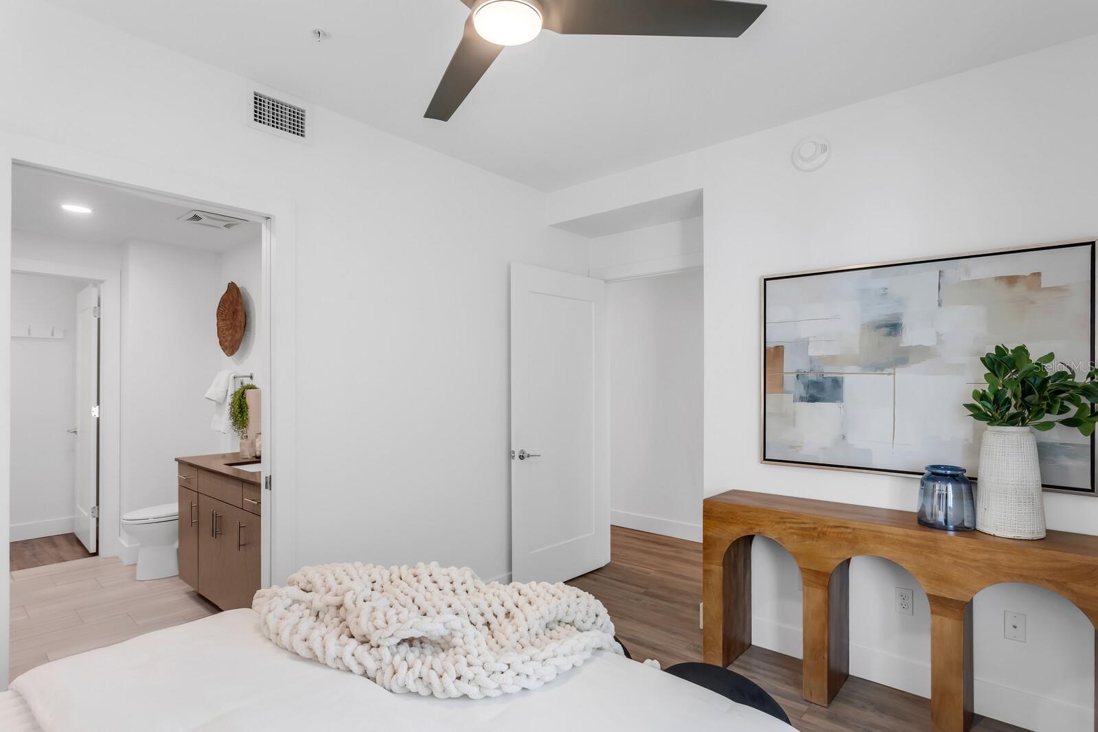 THE STRAND - Residential