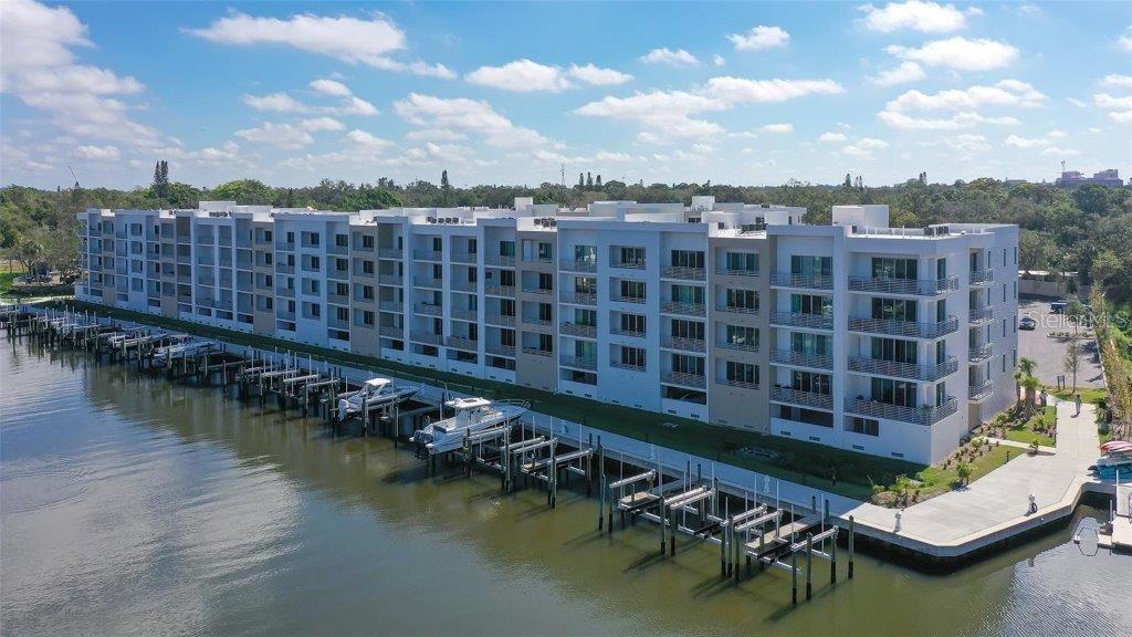 THE STRAND - Residential