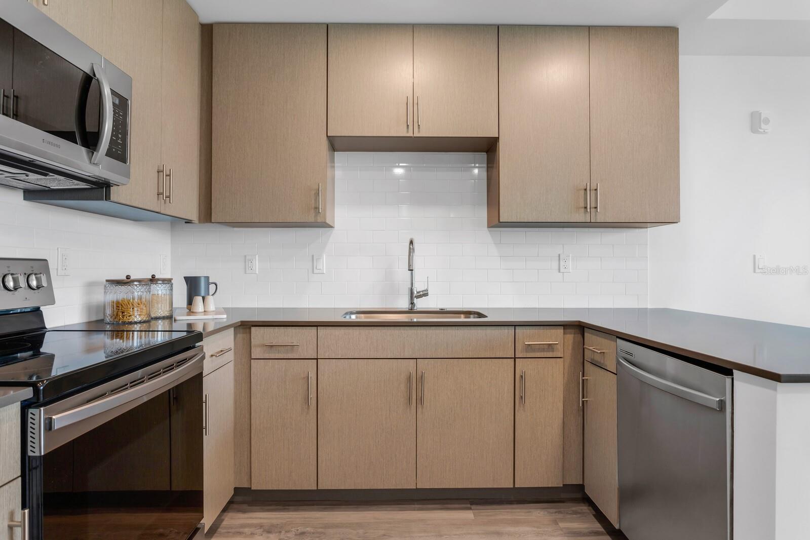 THE STRAND - Residential