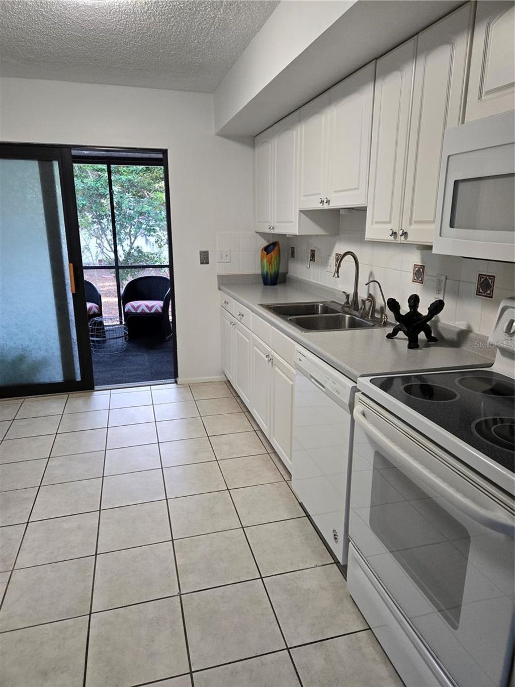 Photo of 4601 Summer Drive, Sarasota, FL 34234 (MLS # A4671019)