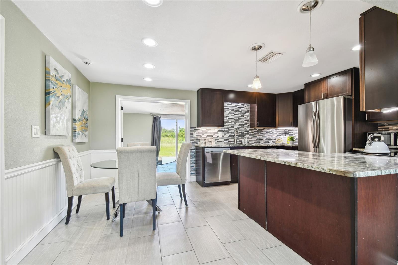 BEACON SQUARE - Residential