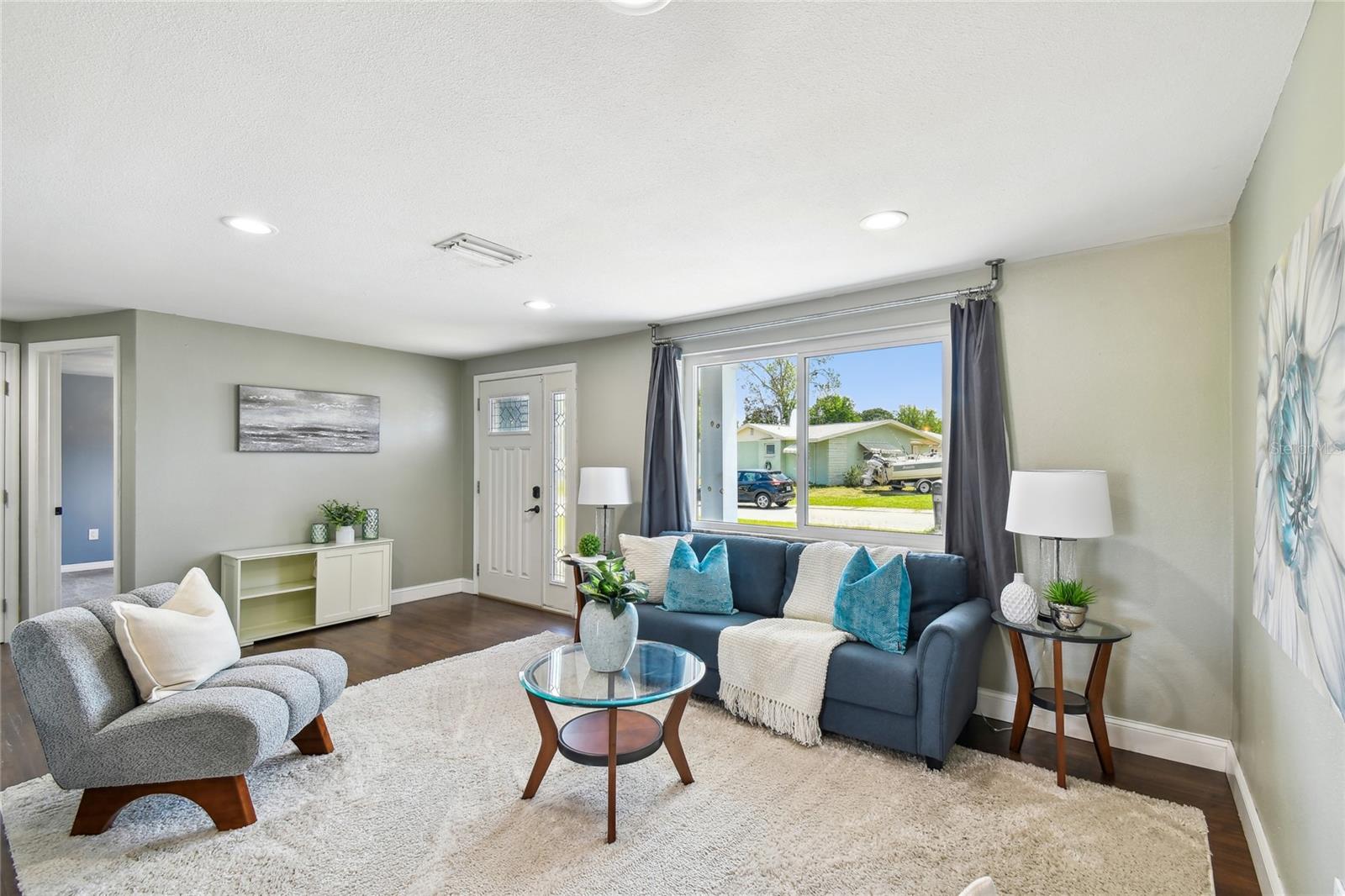 BEACON SQUARE - Residential