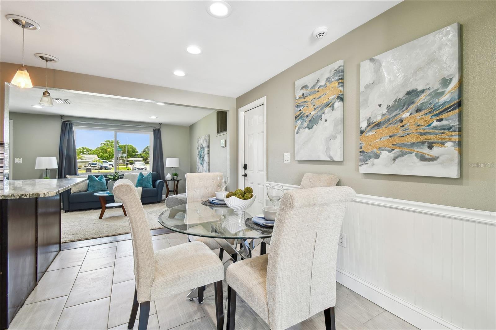 BEACON SQUARE - Residential