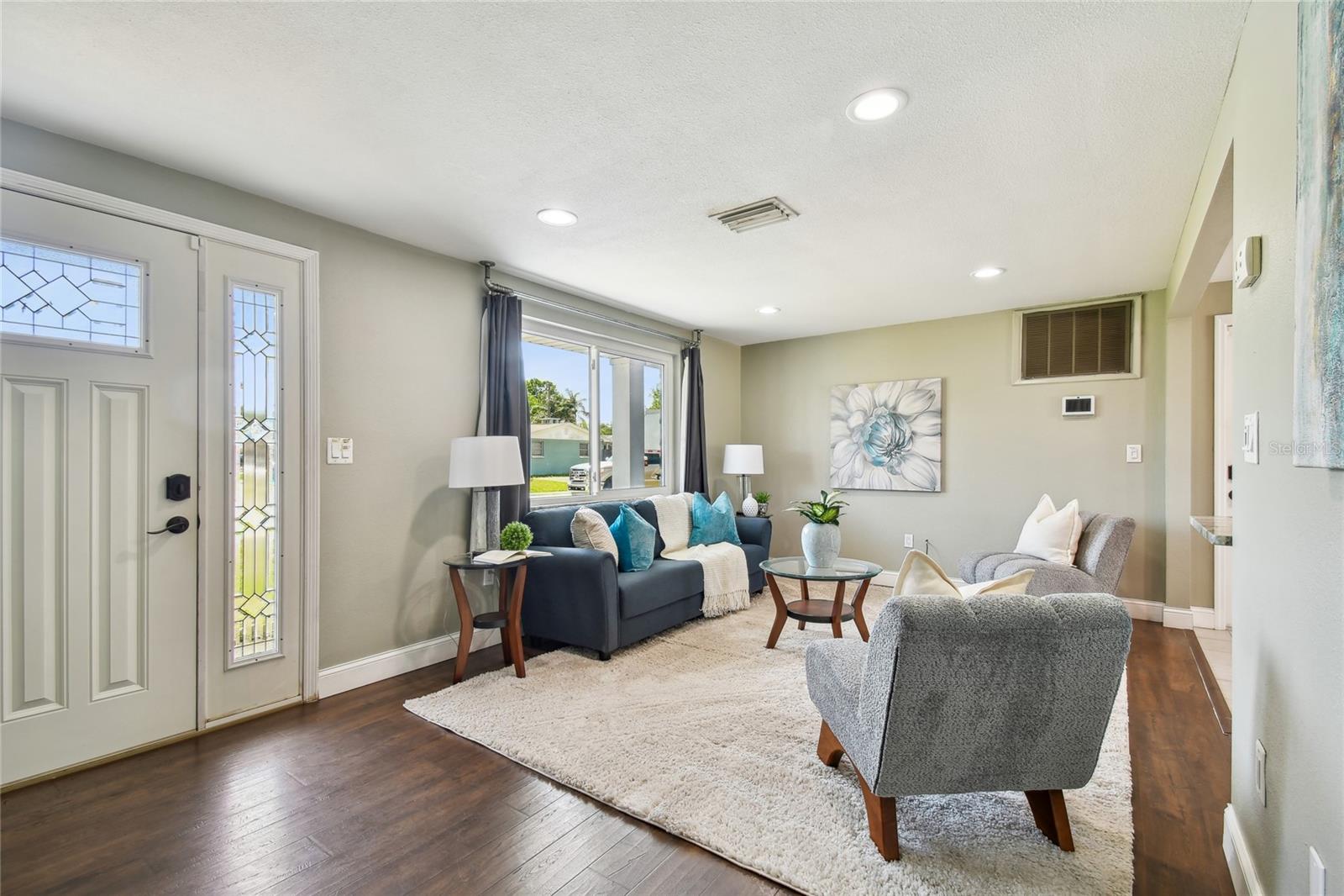 BEACON SQUARE - Residential