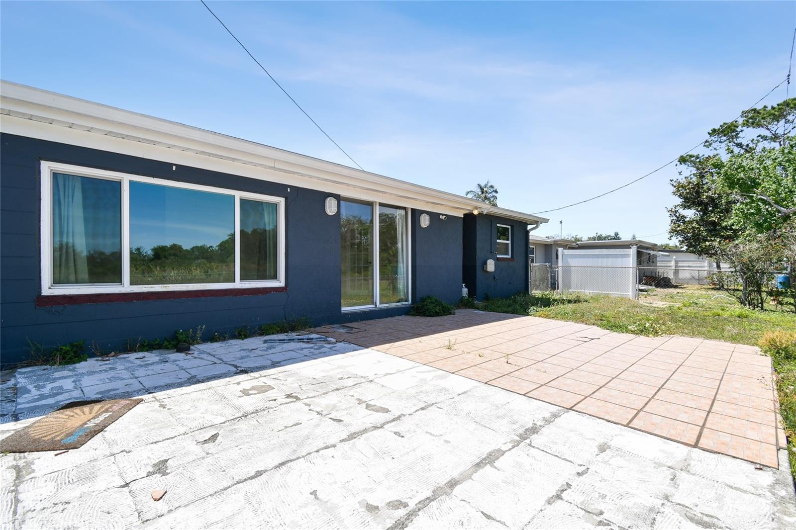 BEACON SQUARE - Residential