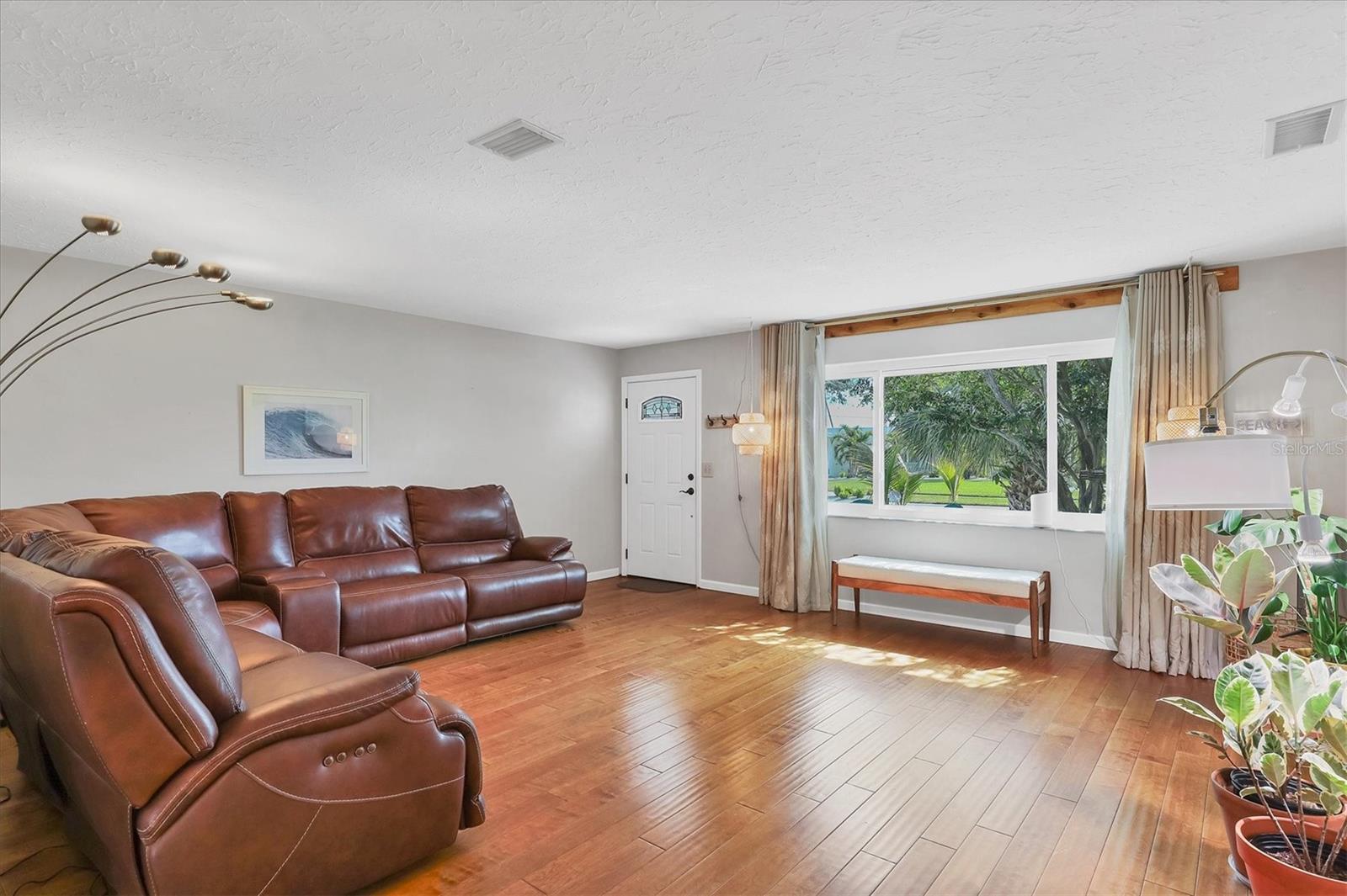 2503 BISPHAM ROAD
