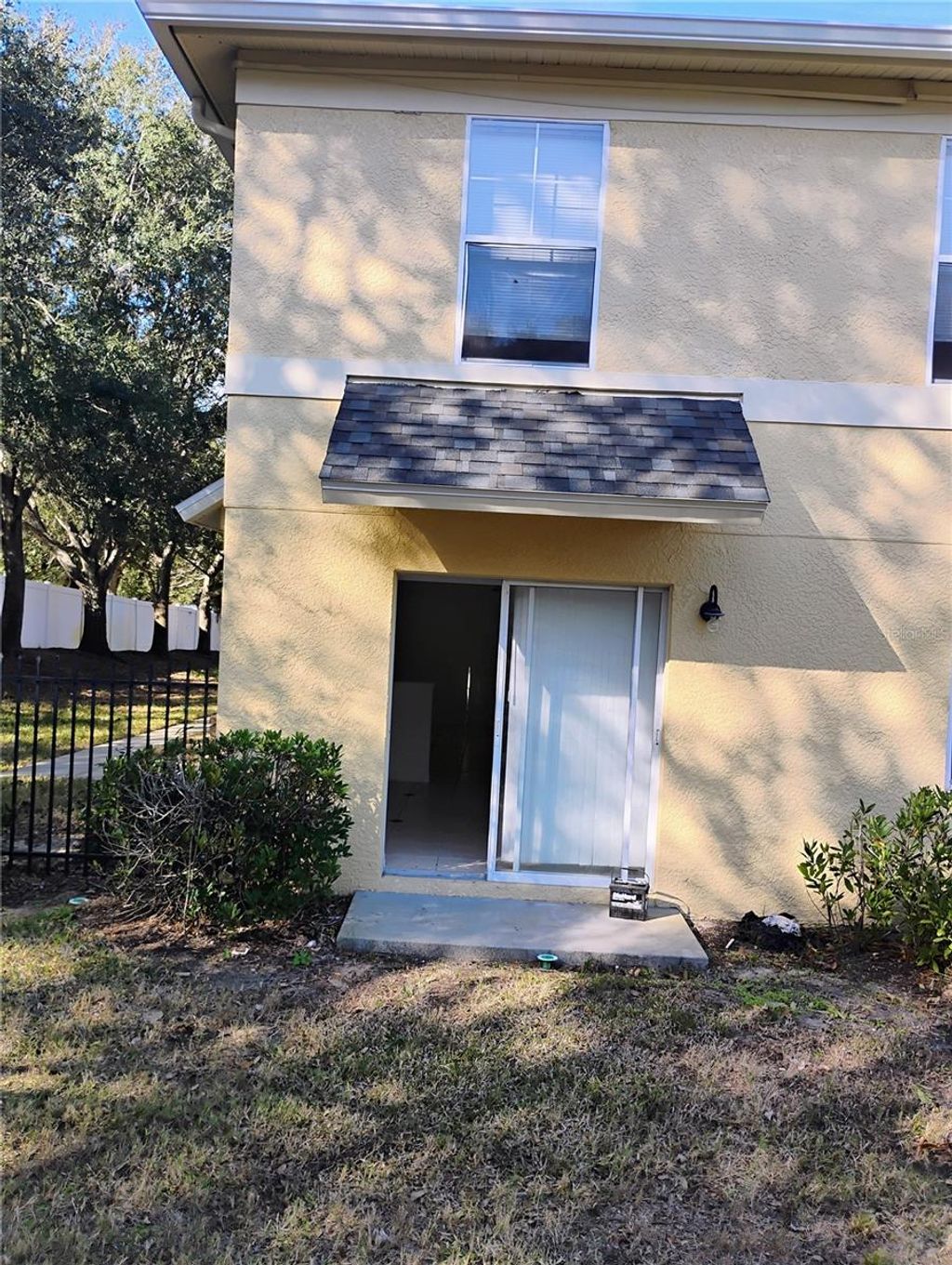 Photo of 201 Draw Bridge Lane, Valrico, FL 33594 (MLS # O6376198)