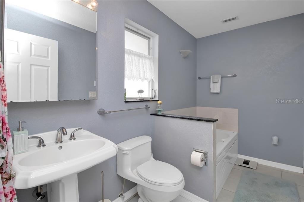 PUNTA GORDA ISLES SEC 04 - Residential Lease