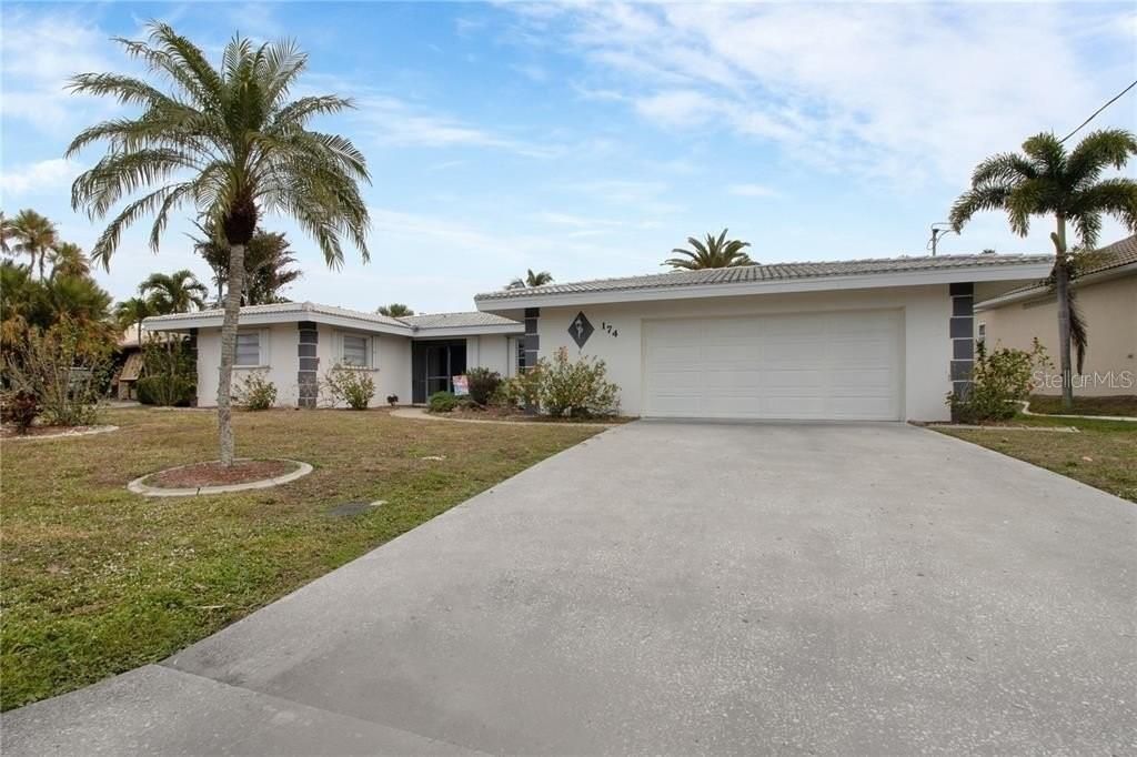 Photo of 174 Gulfview Road, Punta Gorda, FL 33950 (MLS # D6145353)