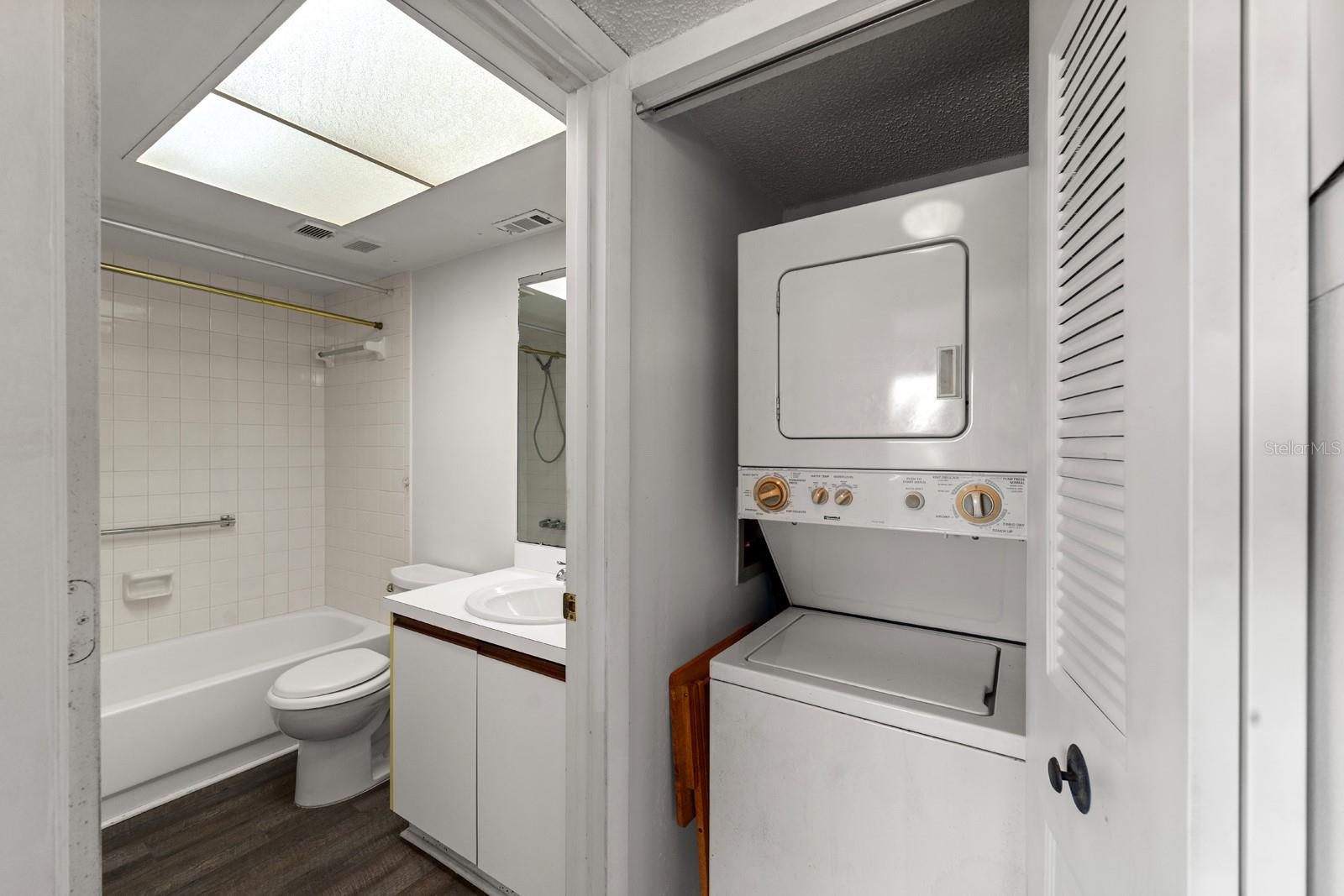 WOODPARK AT DESOTO SQUARE PH II - Residential