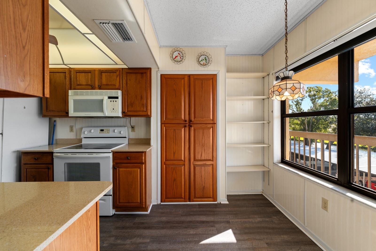 505 30TH AVENUE W E304