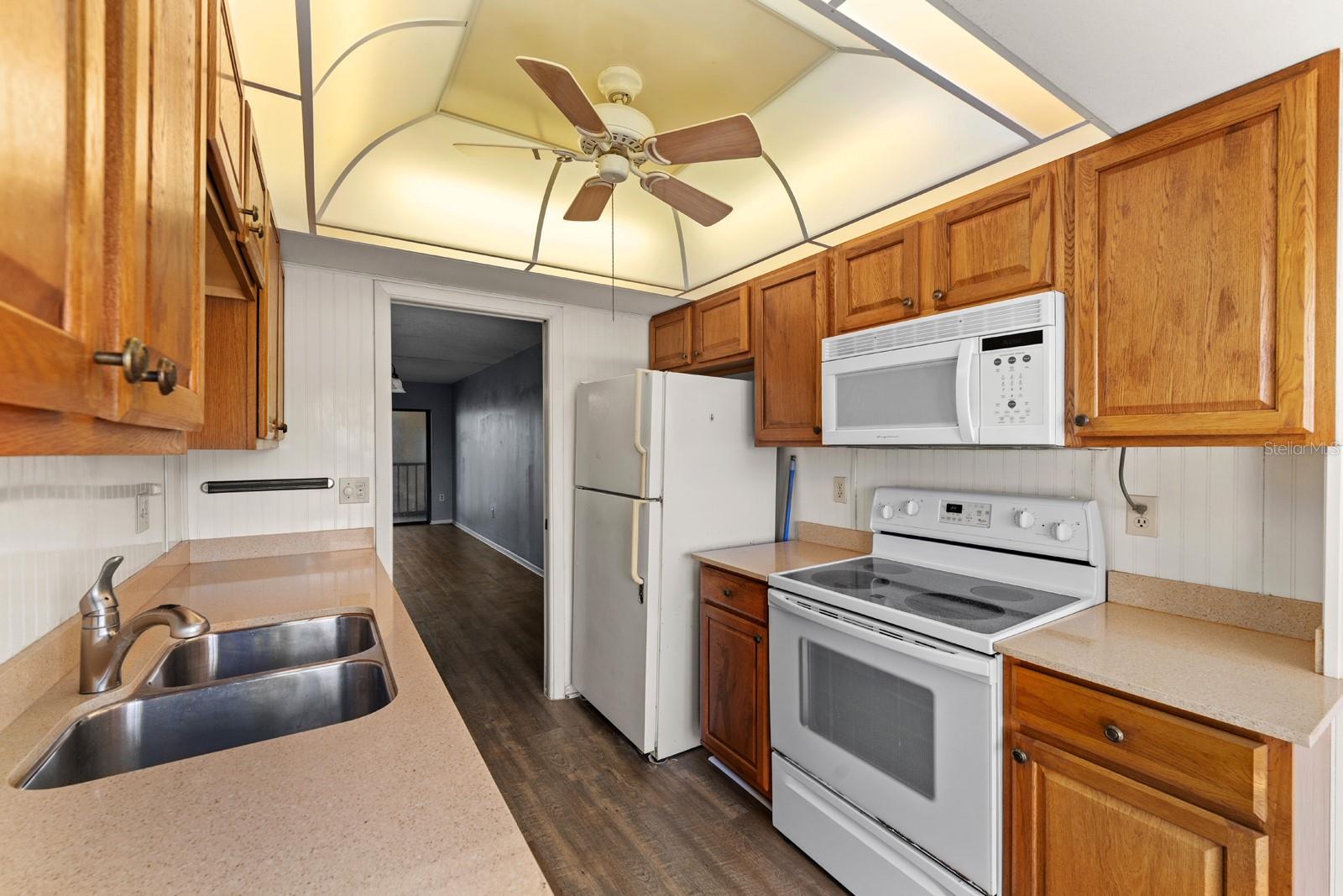 505 30TH AVENUE W E304