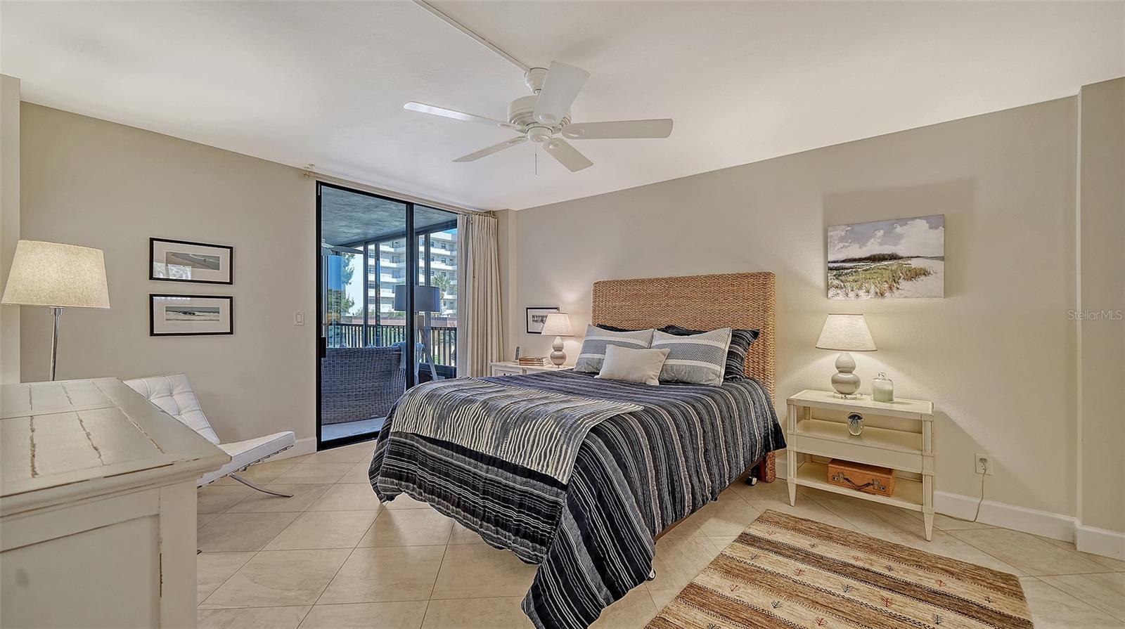 ISLAND REEF - Residential