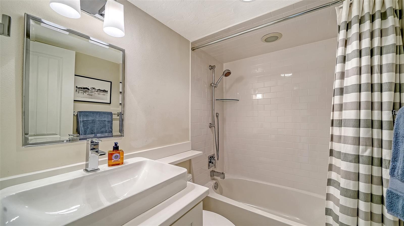 ISLAND REEF - Residential