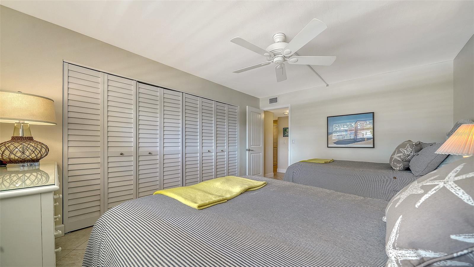 ISLAND REEF - Residential