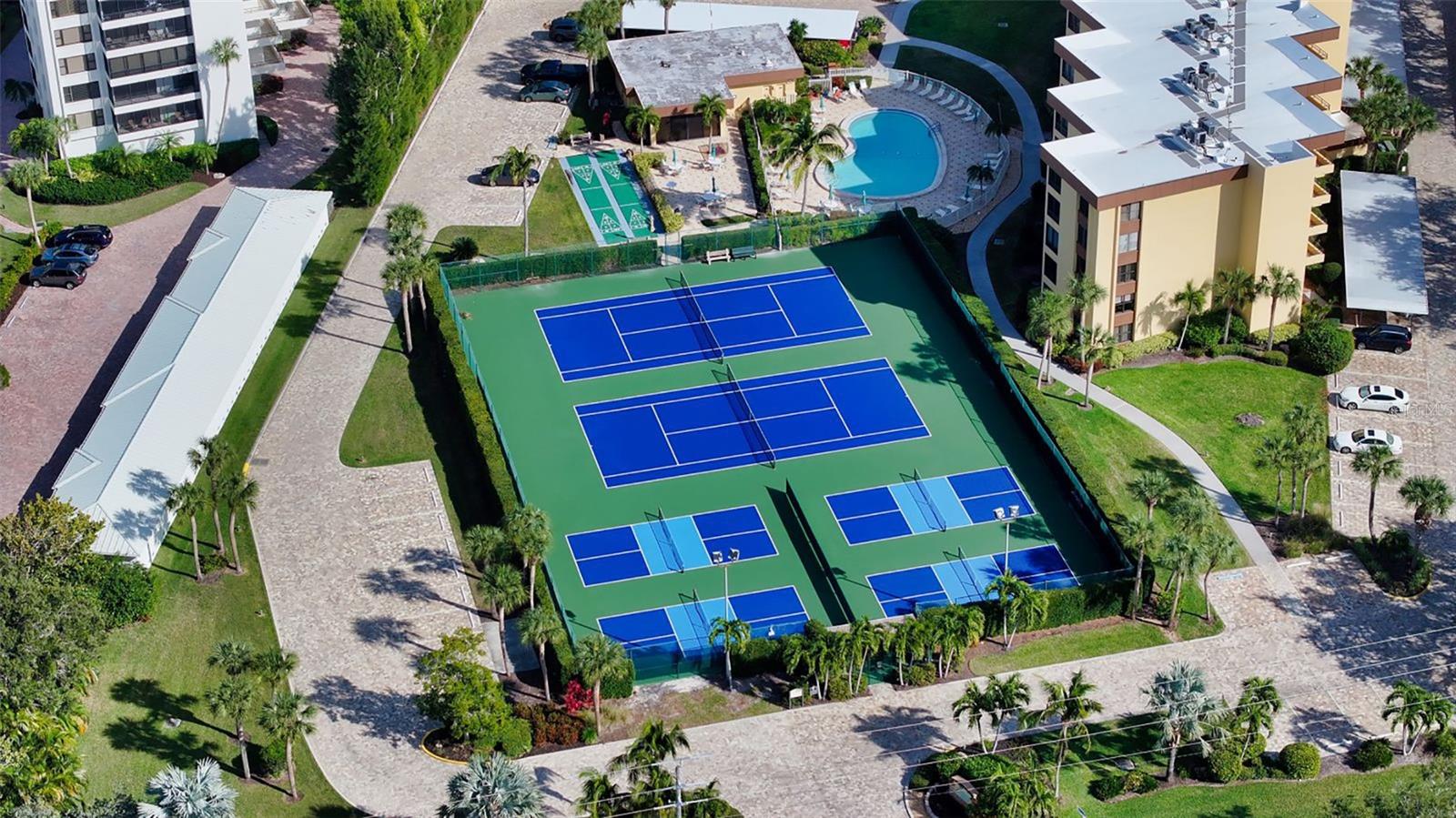 ISLAND REEF - Residential