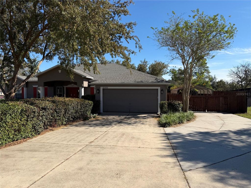 Photo of 10969 SW 45th Avenue, Ocala, FL 34476 (MLS # OM713079)