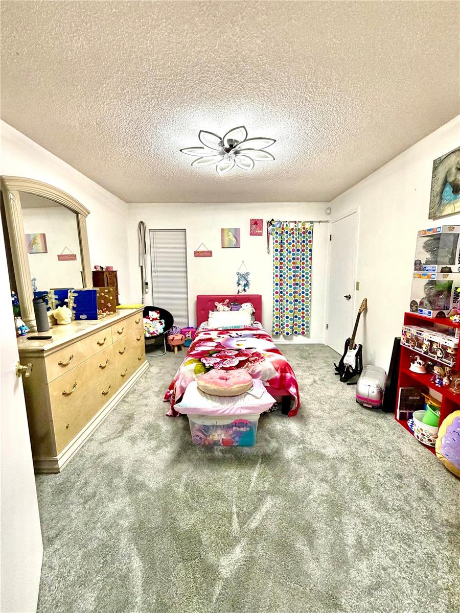 ROLLING OAKS ESTATES - Residential