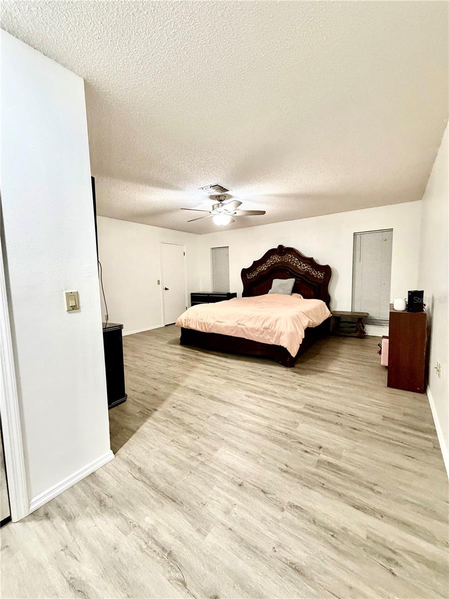 ROLLING OAKS ESTATES - Residential