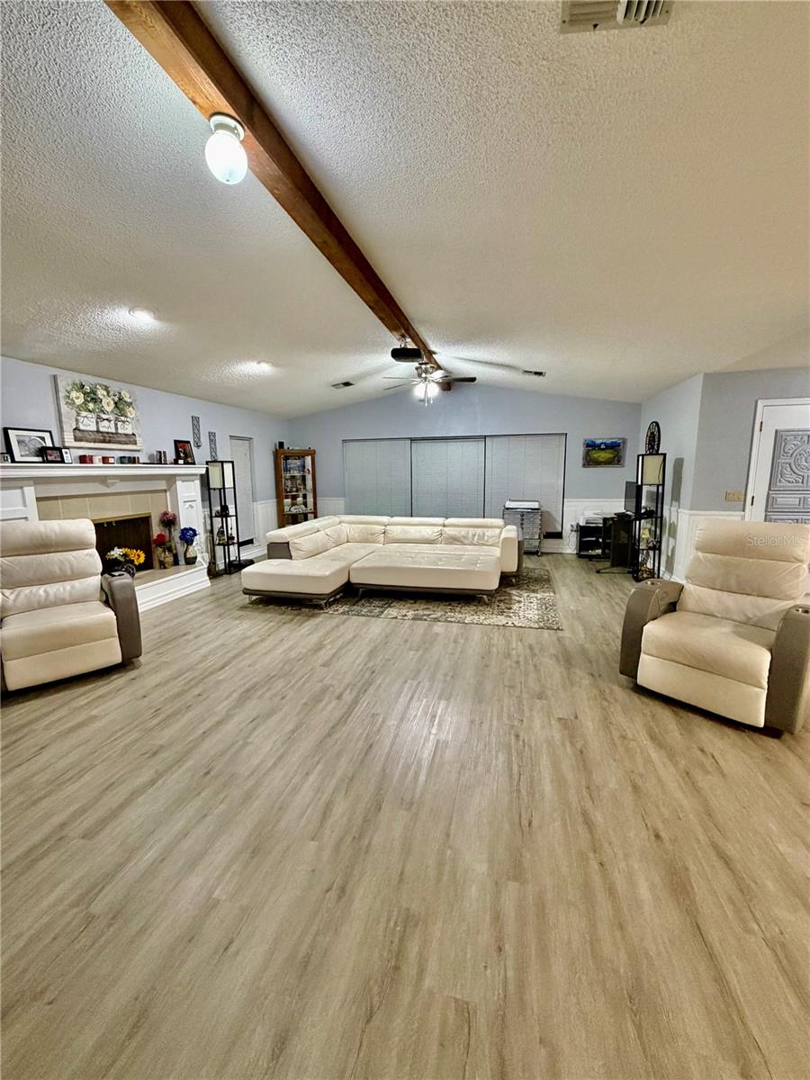 ROLLING OAKS ESTATES - Residential