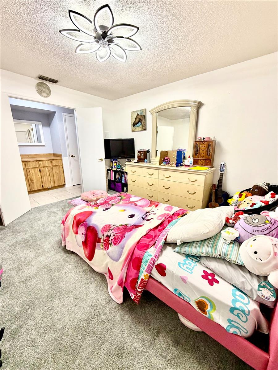 ROLLING OAKS ESTATES - Residential