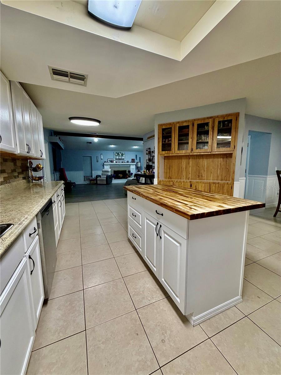 ROLLING OAKS ESTATES - Residential