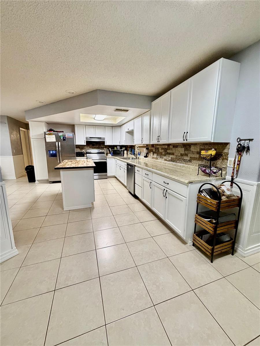 ROLLING OAKS ESTATES - Residential