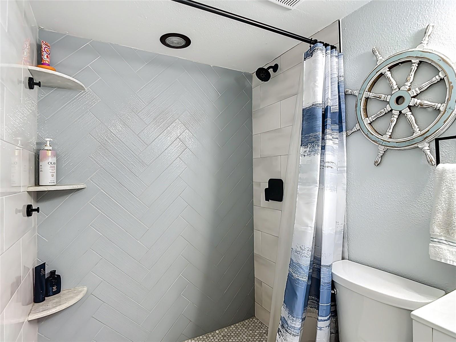 THE MARINA CLUB OF TAMPA A CON - Residential