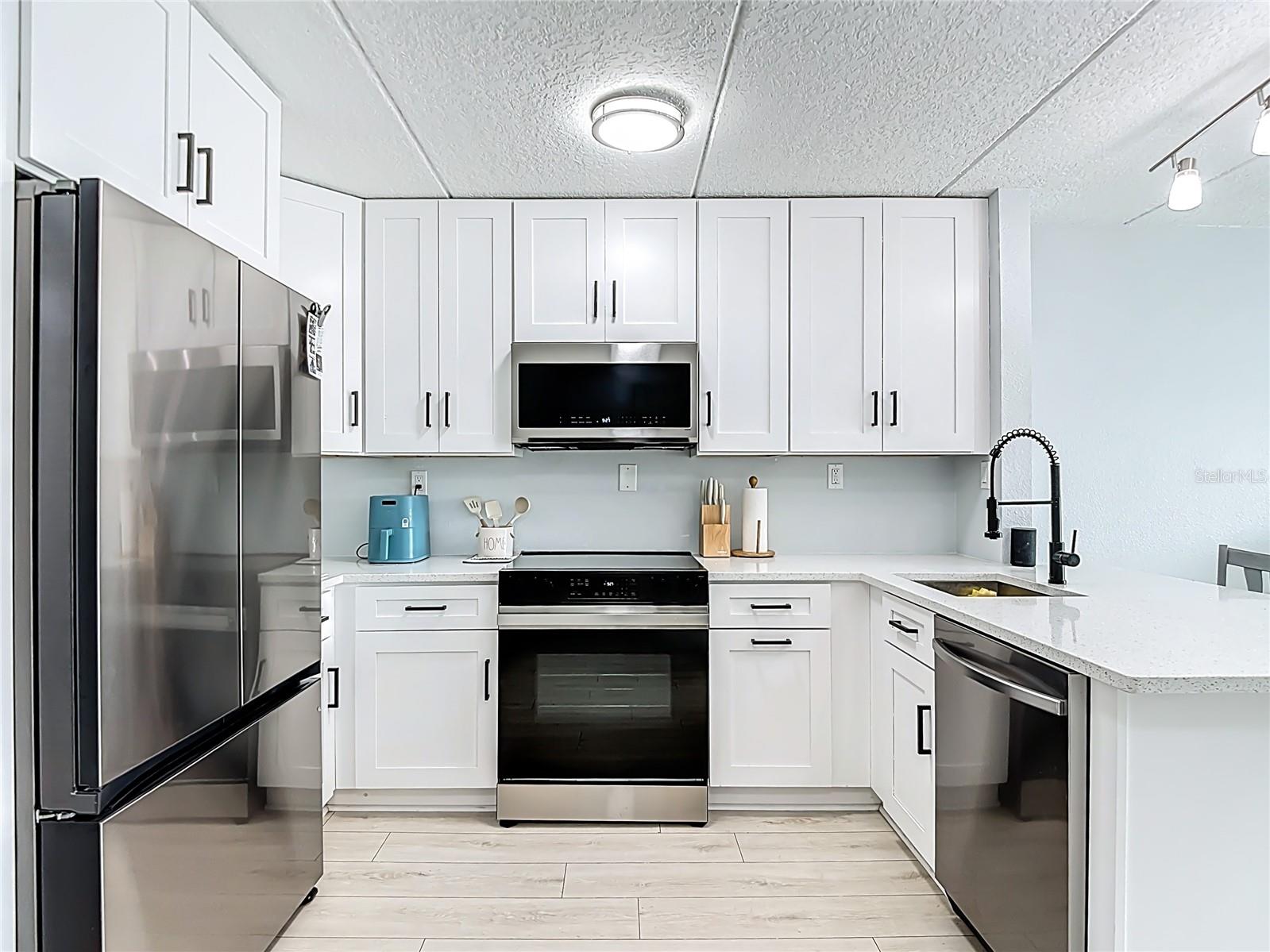 THE MARINA CLUB OF TAMPA A CON - Residential