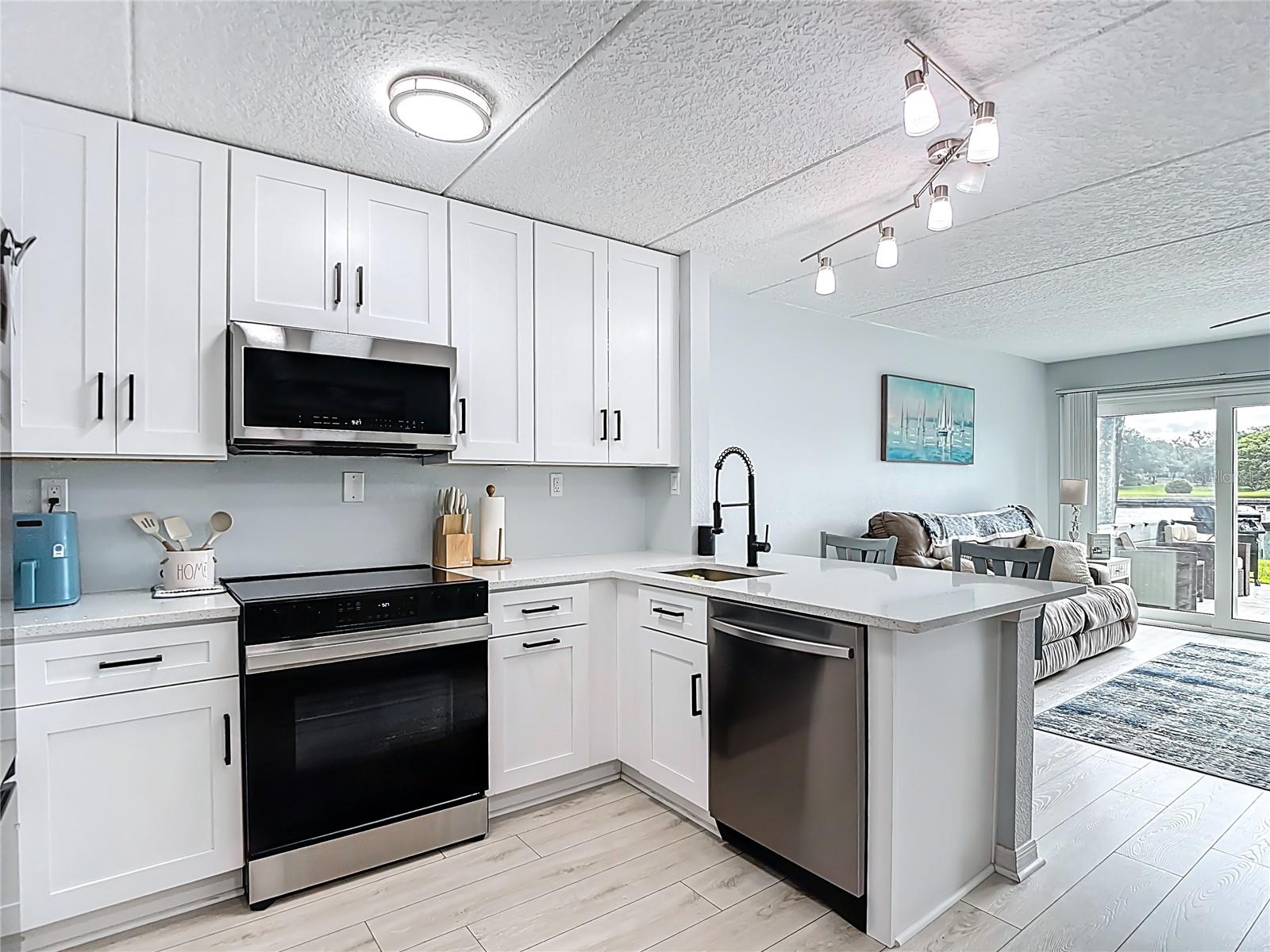 THE MARINA CLUB OF TAMPA A CON - Residential