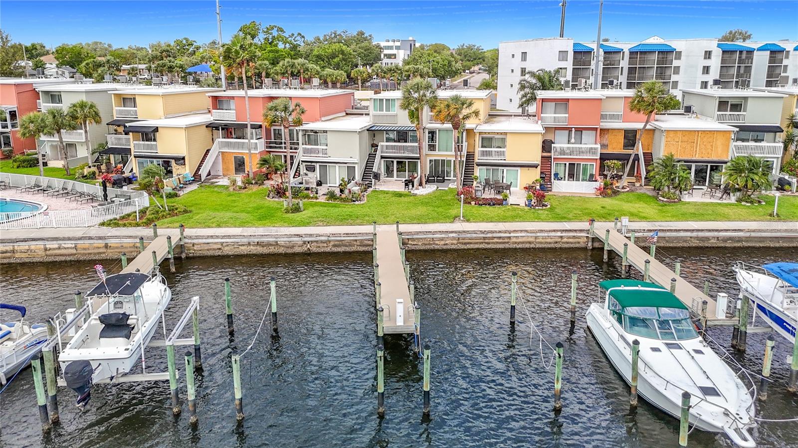 THE MARINA CLUB OF TAMPA A CON - Residential