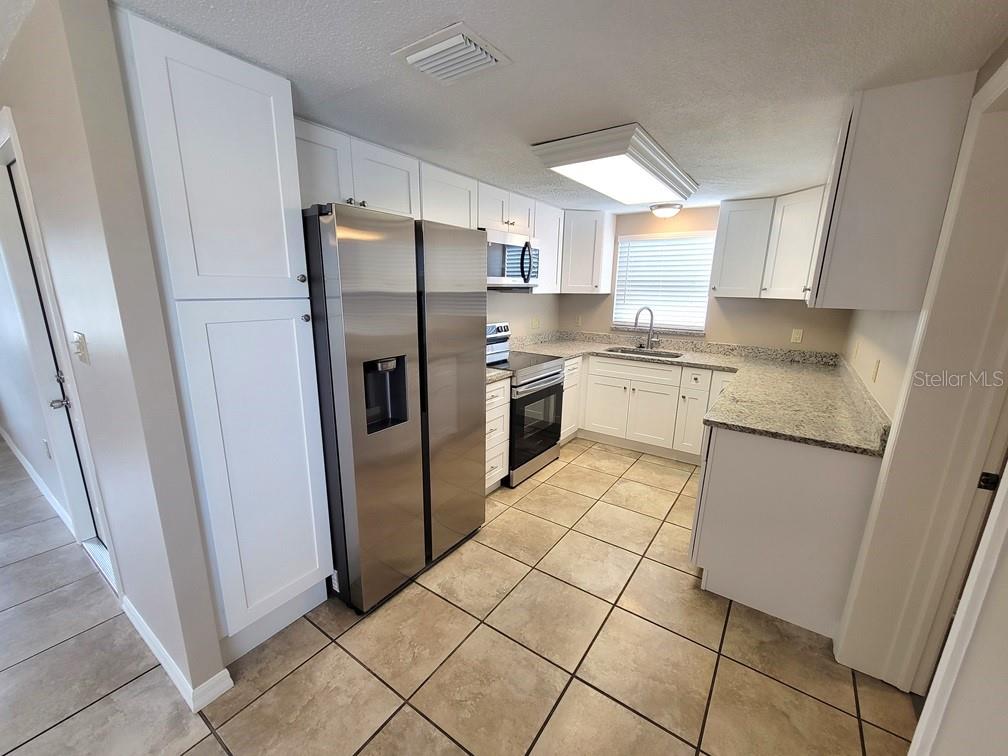 REGENCY PARK - Residential Lease