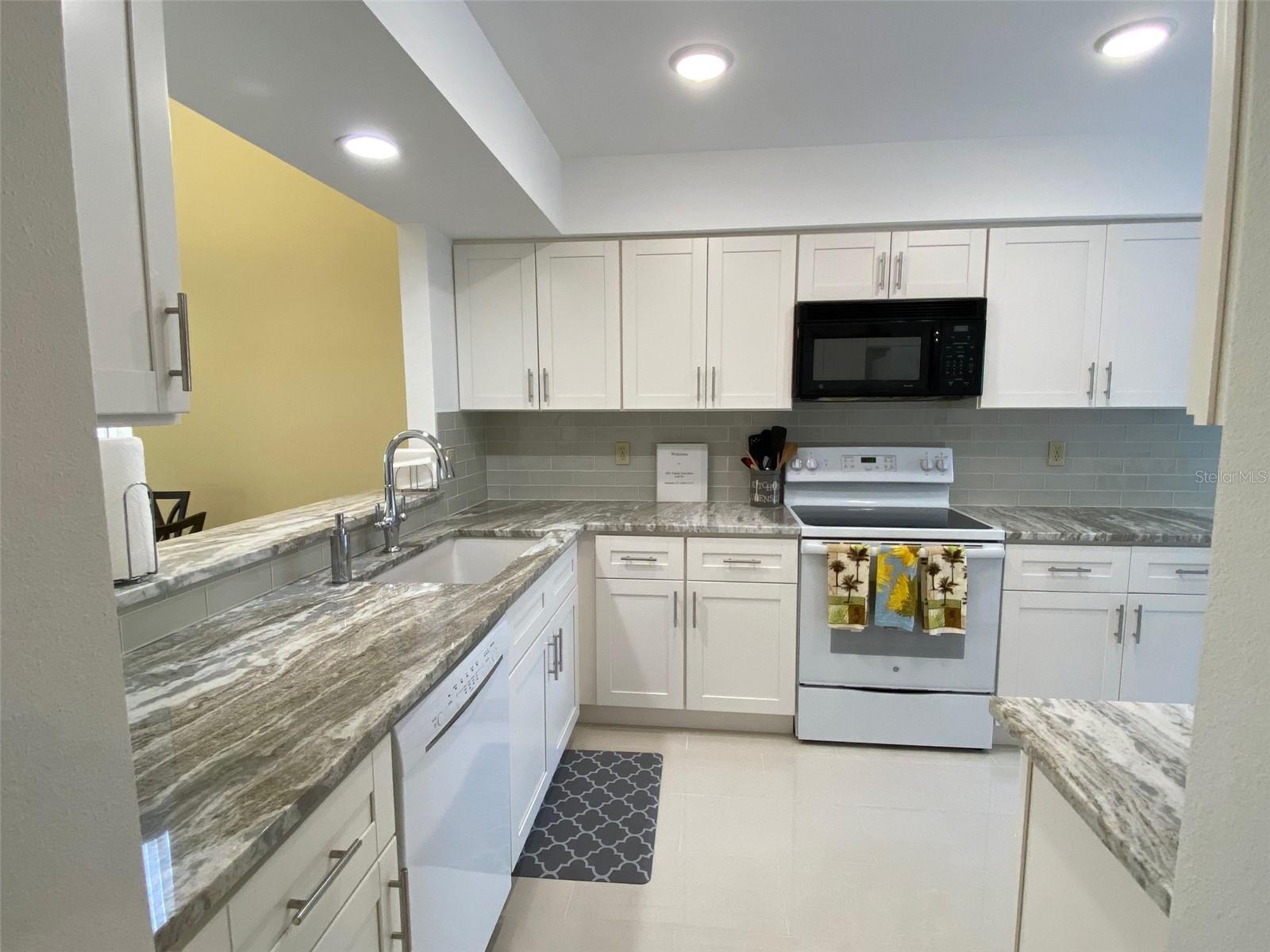 WOODLAND GREEN A CONDO OR1292/637 - Residential Lease