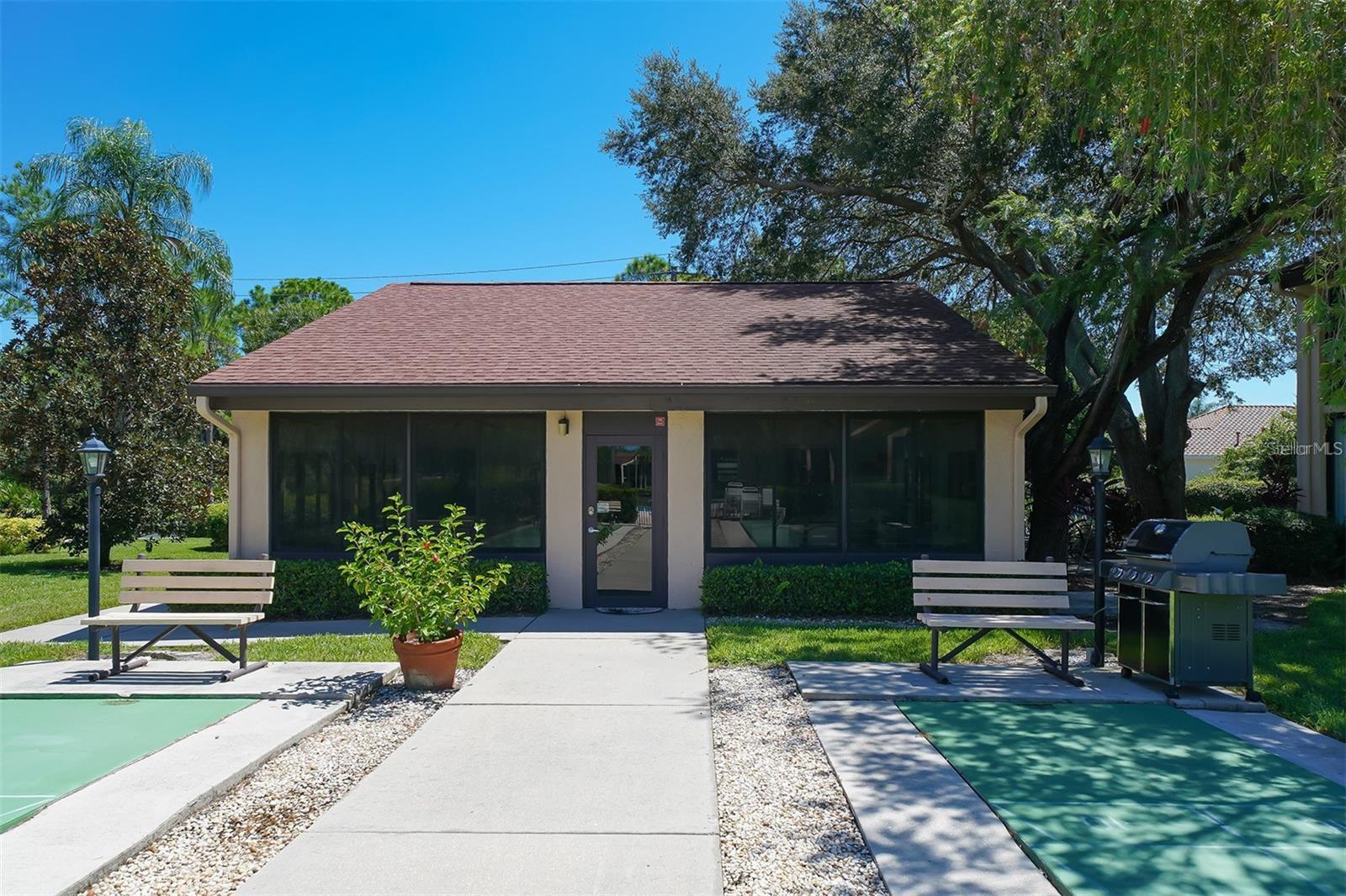 WOODLAND GREEN A CONDO OR1292/637 - Residential Lease