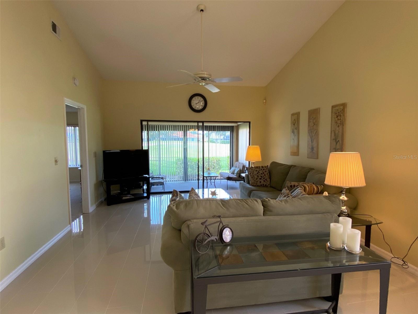 WOODLAND GREEN A CONDO OR1292/637 - Residential Lease
