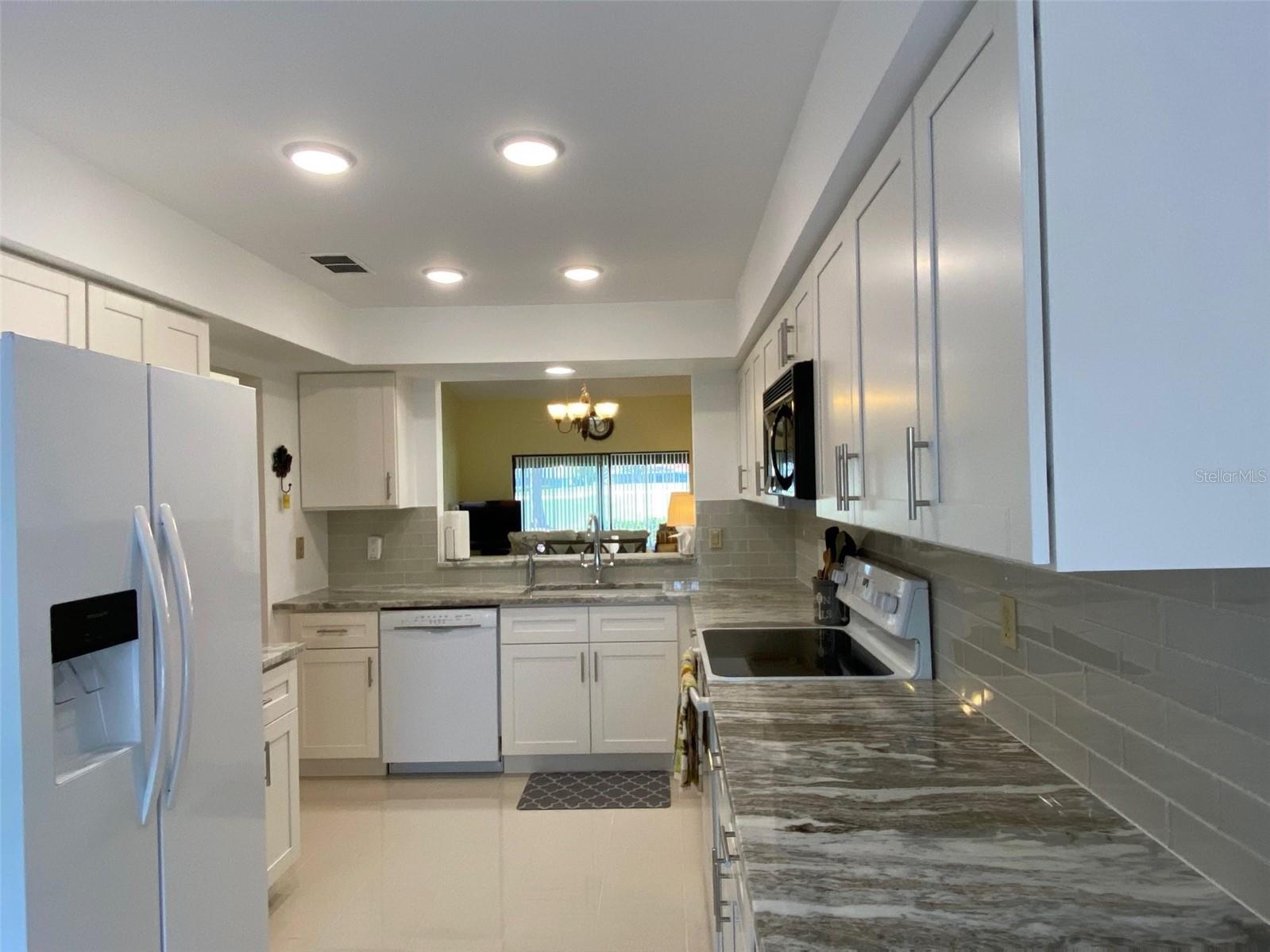 WOODLAND GREEN A CONDO OR1292/637 - Residential Lease