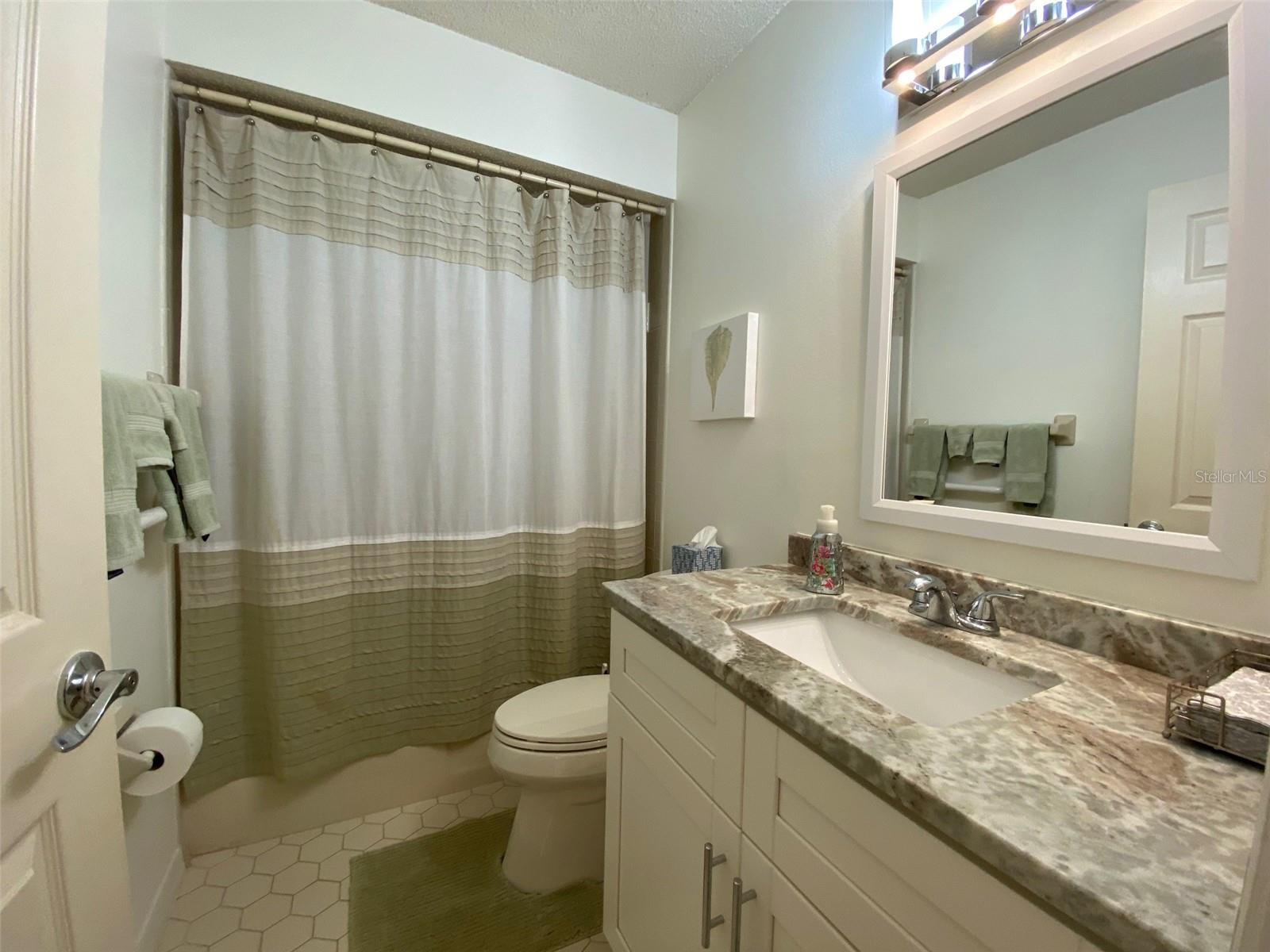 WOODLAND GREEN A CONDO OR1292/637 - Residential Lease