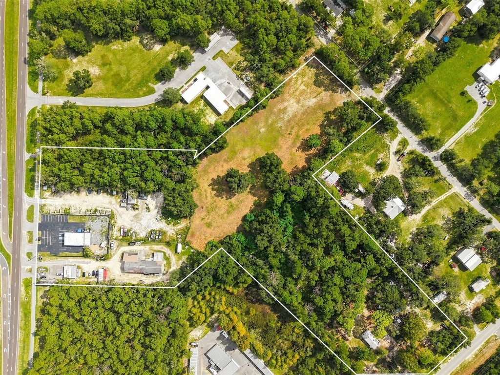 Photo of 15440 Cortez Boulevard, Brooksville, FL 34613 (MLS # W7889254)