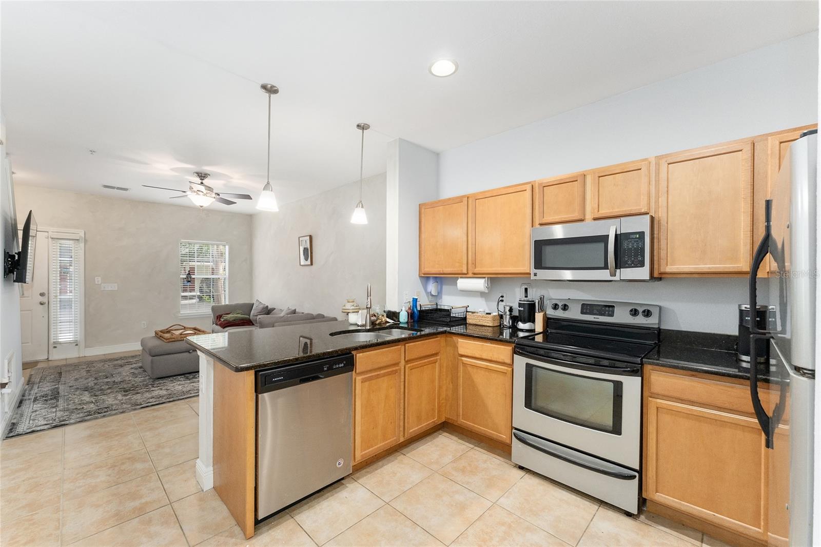 CHASE HOLLOW LLC PH 3 - Residential