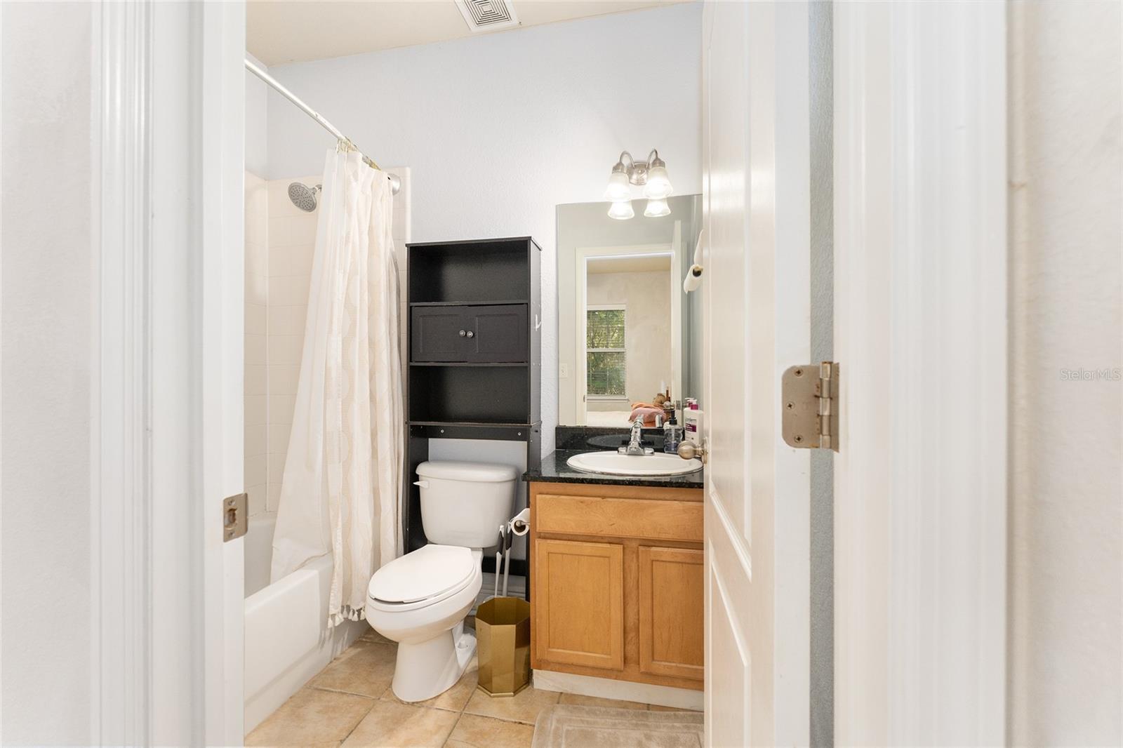 CHASE HOLLOW LLC PH 3 - Residential
