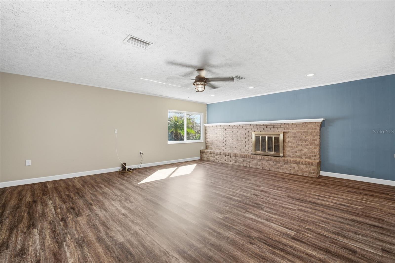 SPRINGDELL ESTATES - Residential