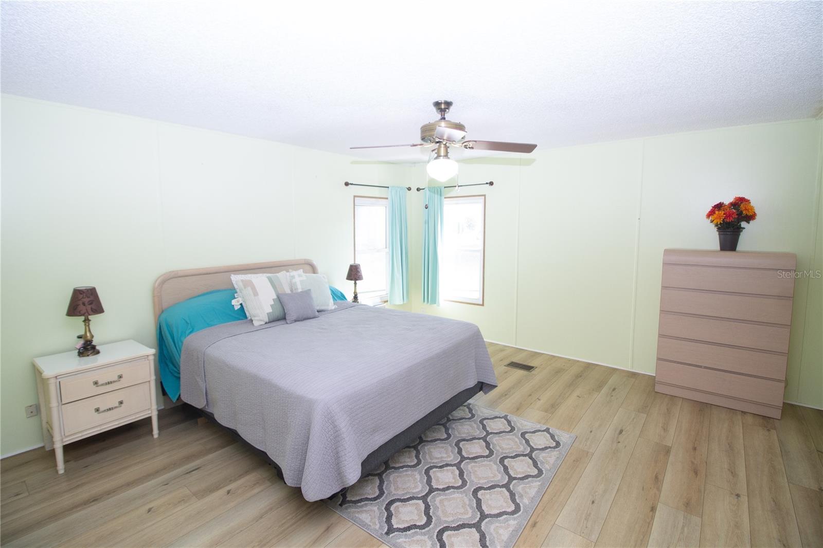 TAVARES LAKE FRANCES ESTATES - Residential