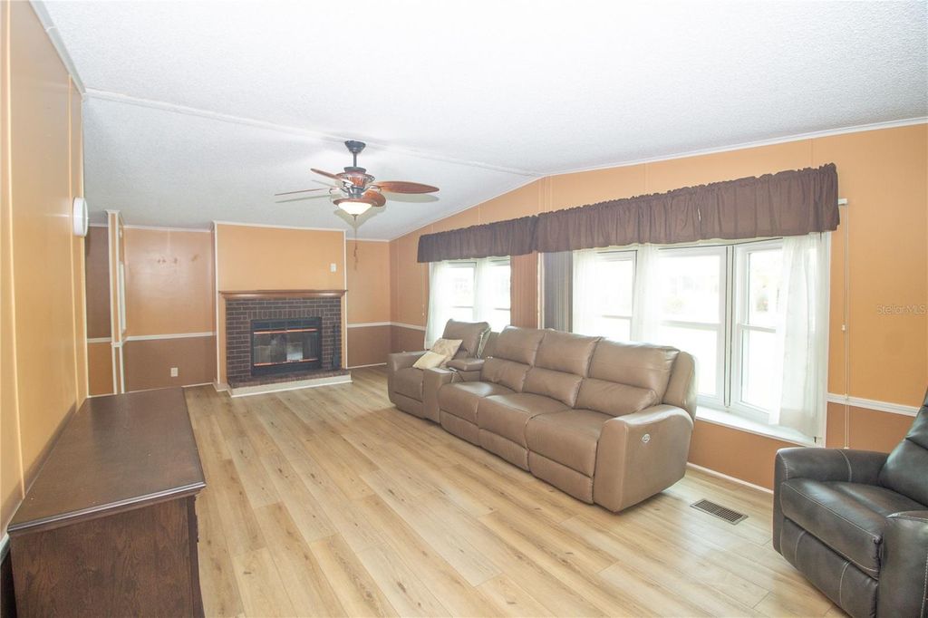 Photo of 1664 Elkhart Circle, Tavares, FL 32778 (MLS # G5106111)