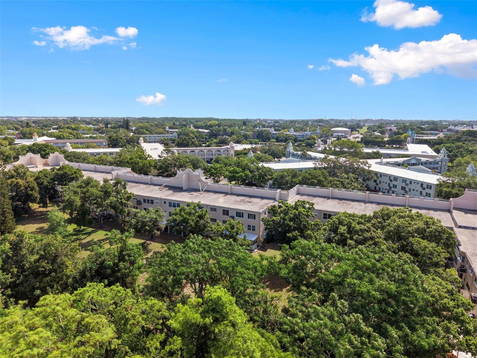 ON TOP OF THE WORLD - Residential