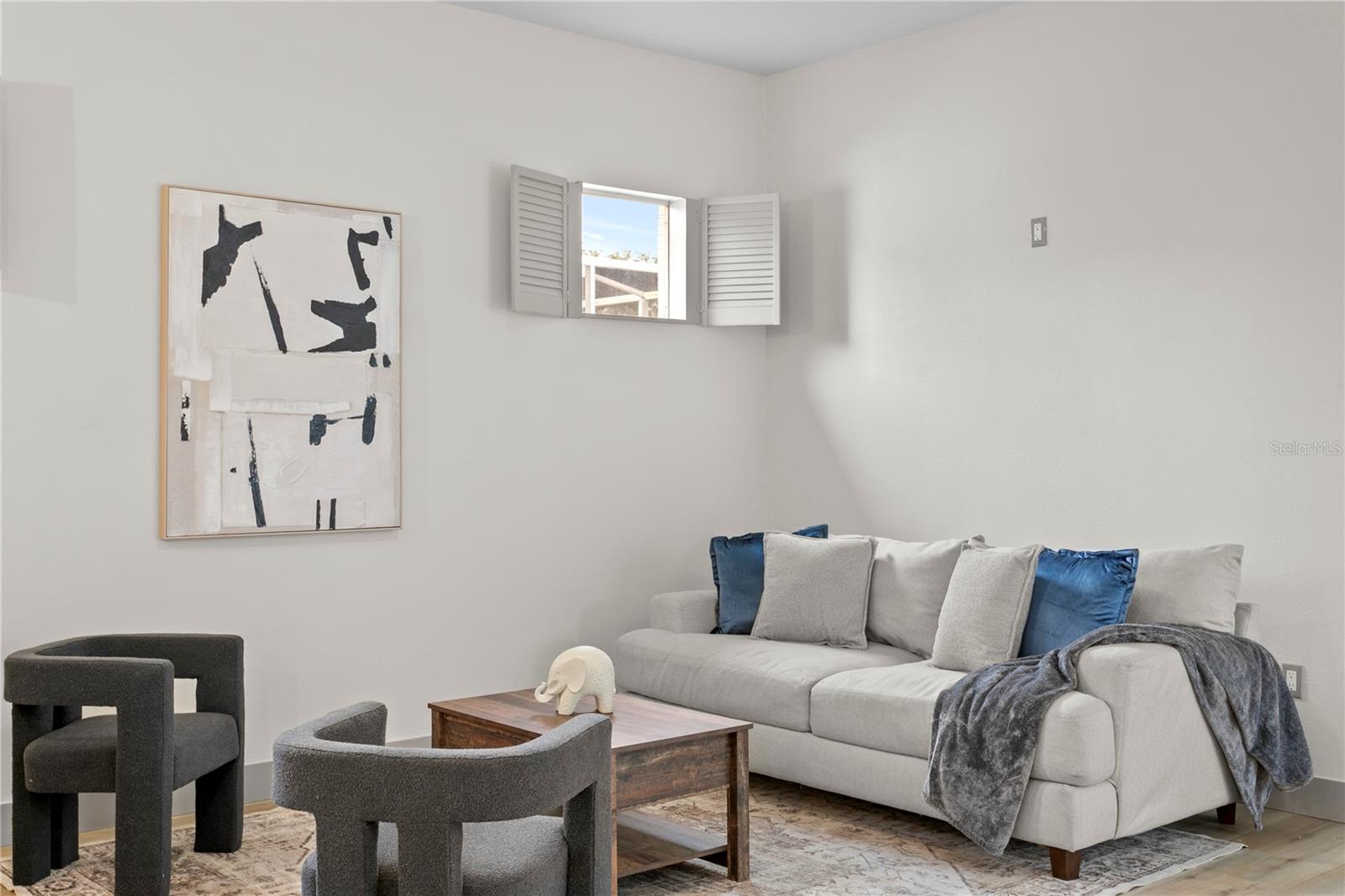 RIVER WATCH - Residential