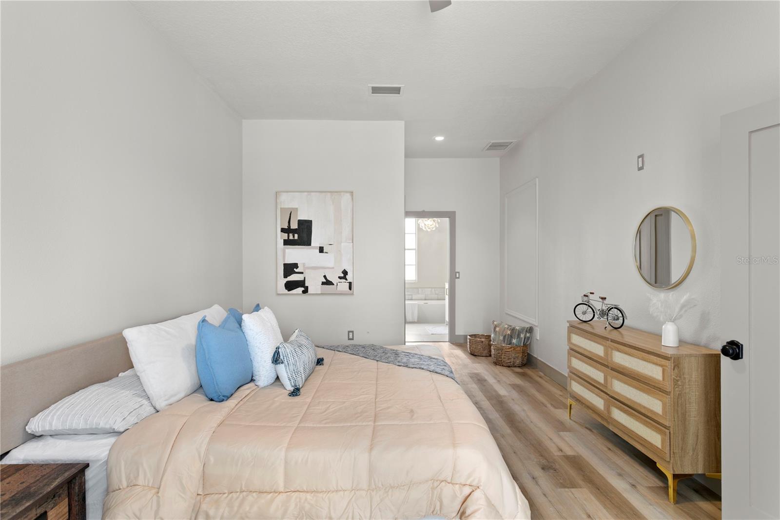 RIVER WATCH - Residential