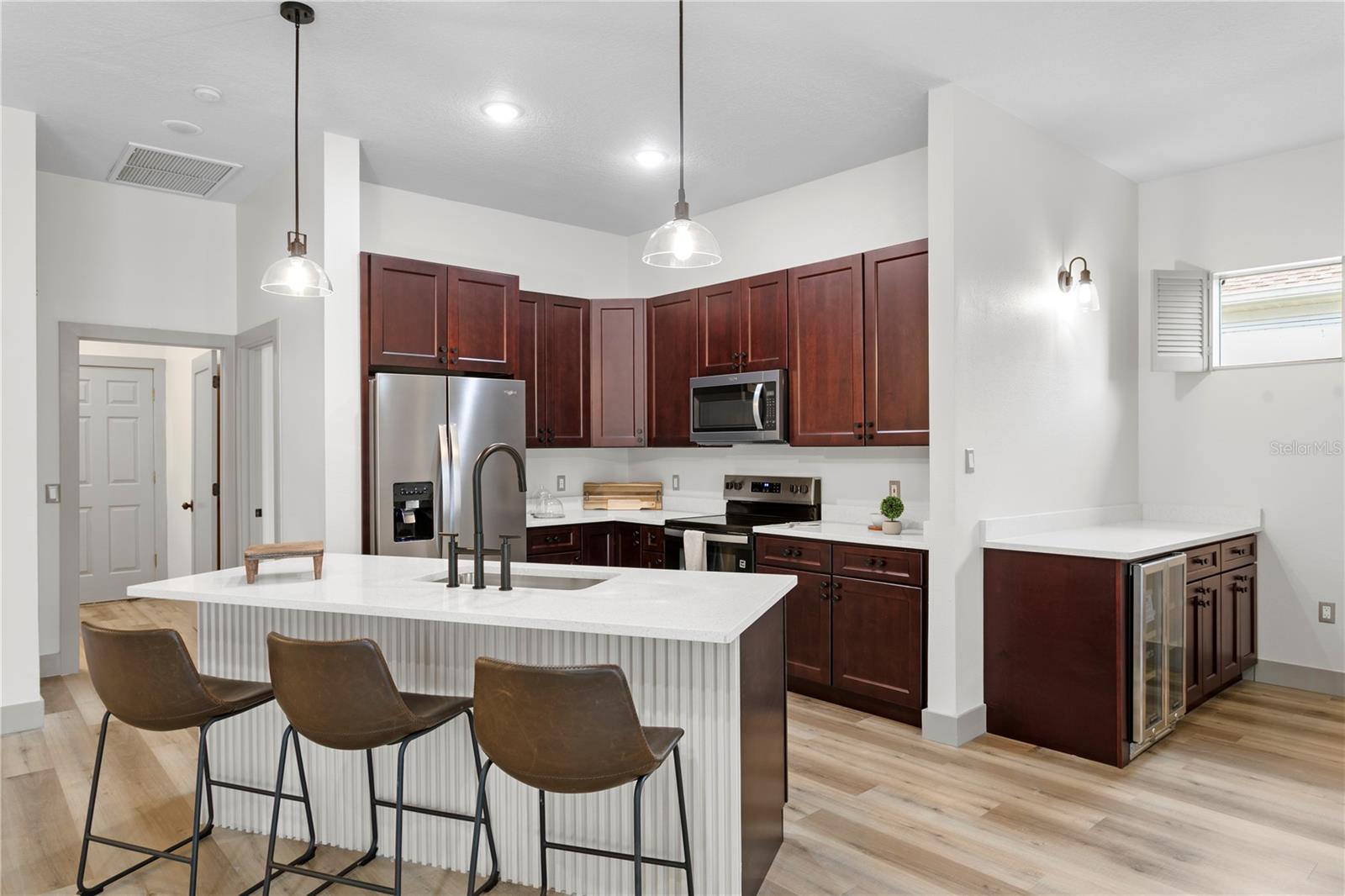 RIVER WATCH - Residential