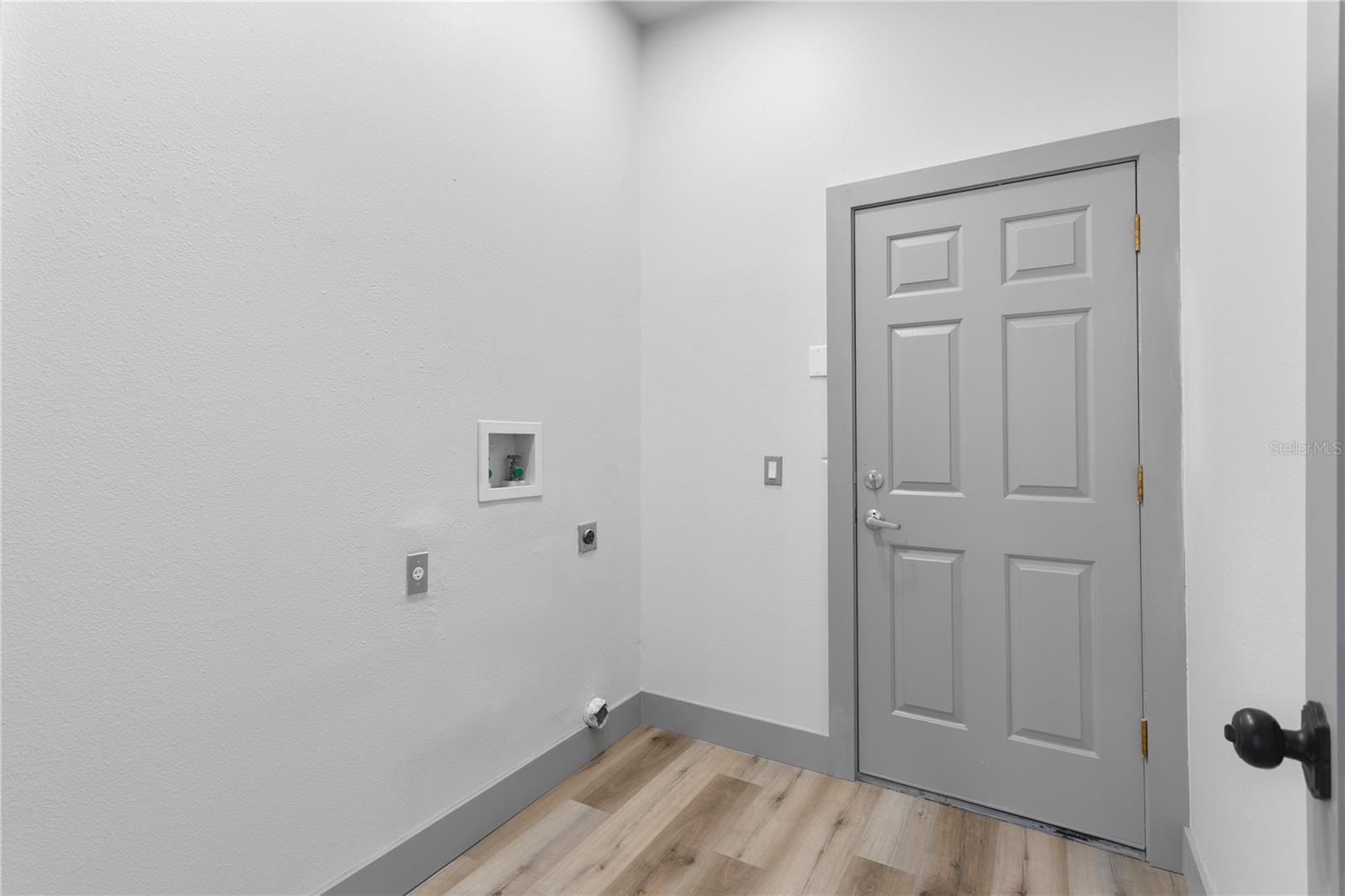 RIVER WATCH - Residential