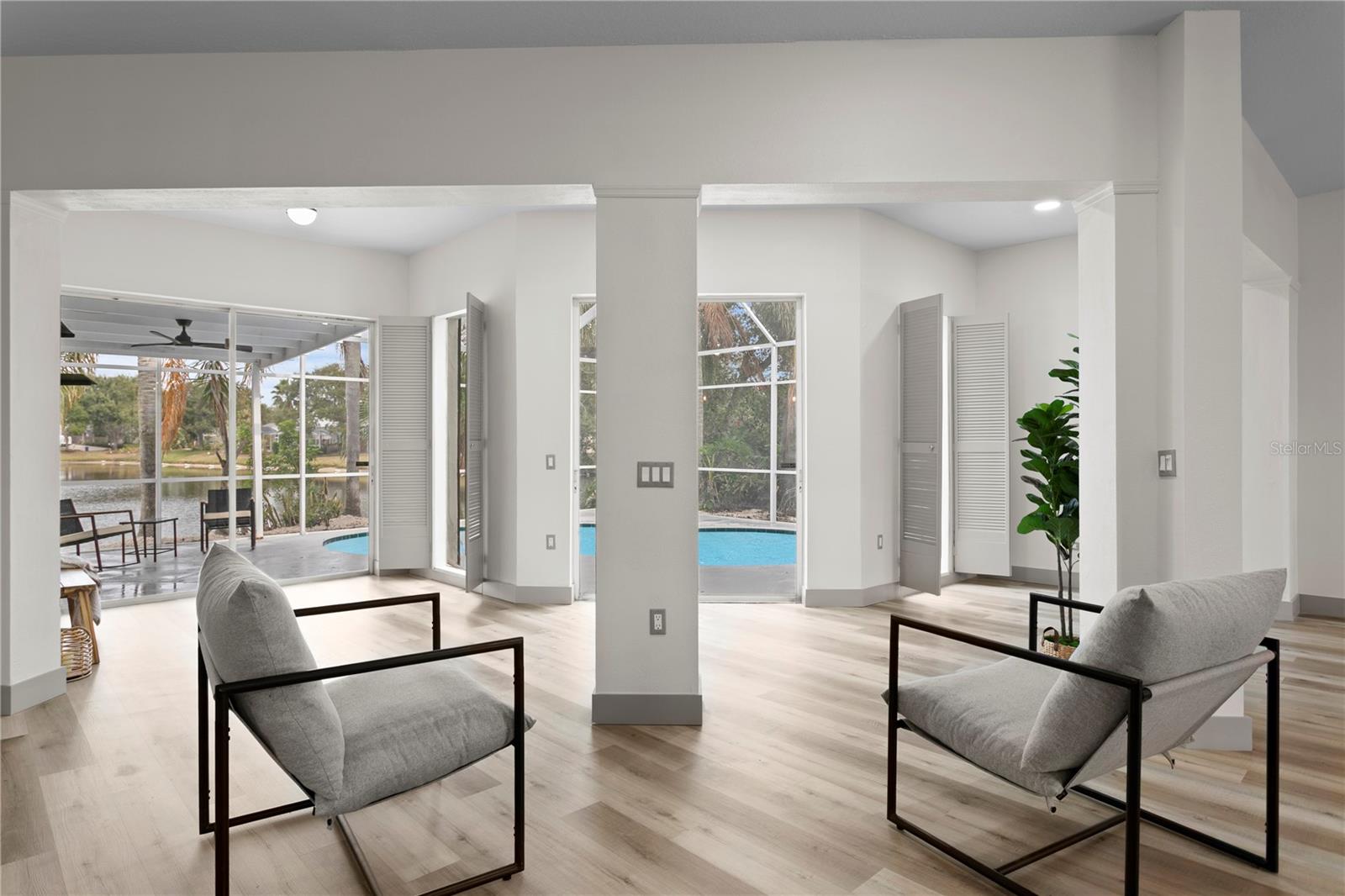 RIVER WATCH - Residential