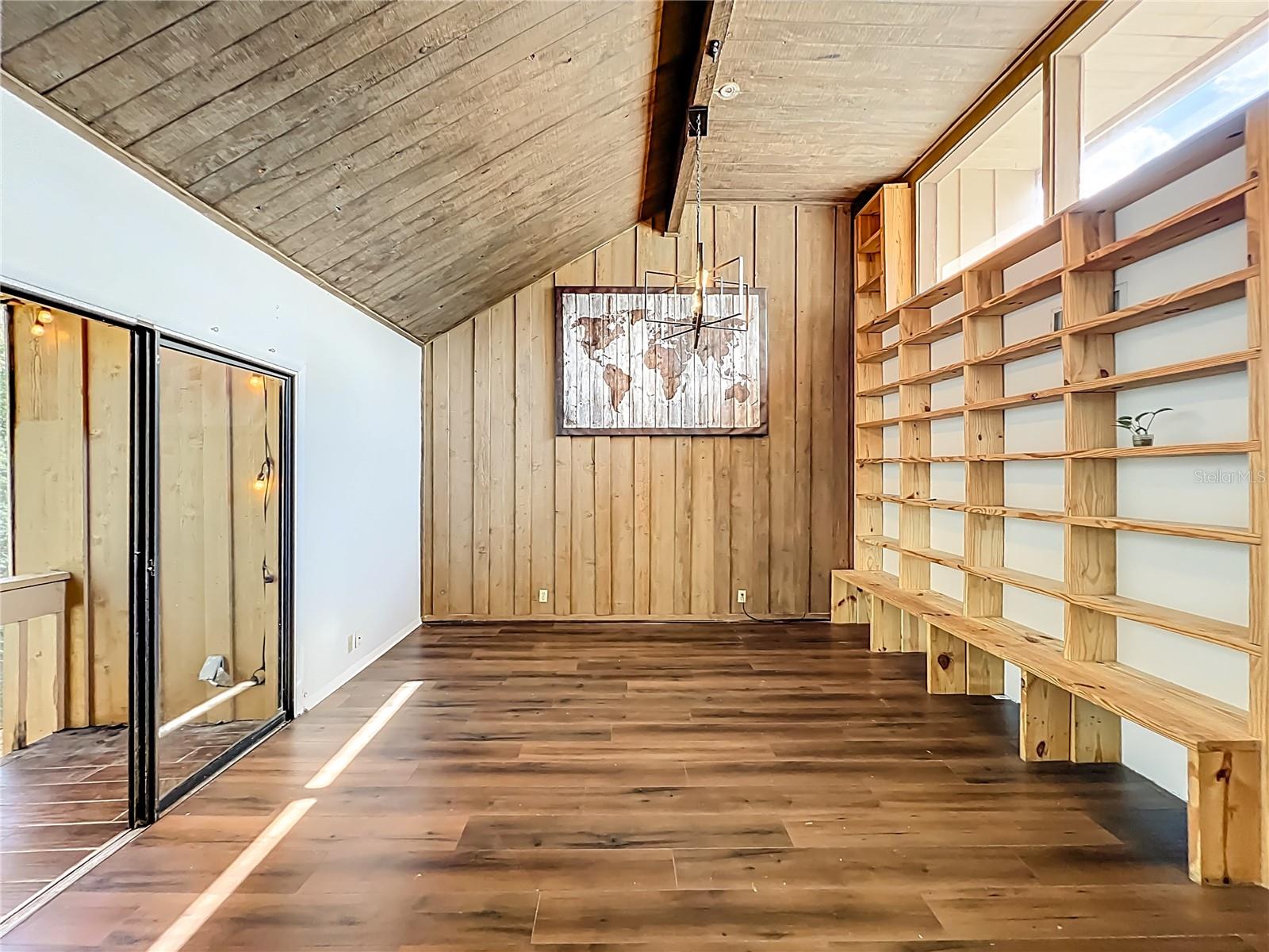 CROWN OAKS 1ST ADD - Residential